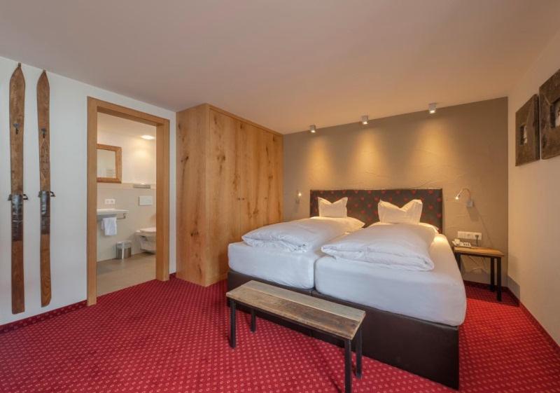Haus Kueng Bed and Breakfast Zürs Εξωτερικό φωτογραφία